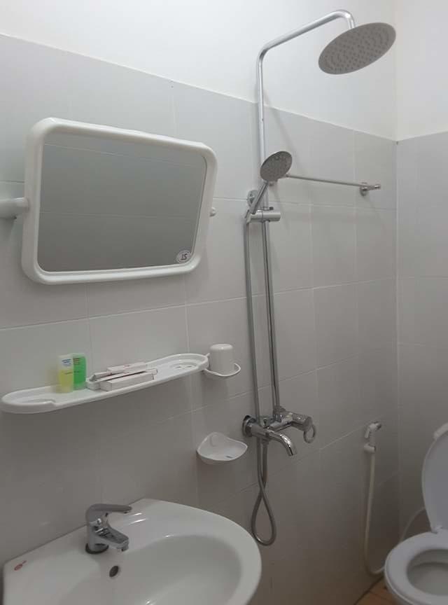 Army Barracks Guesthouse Vang Vieng Bagian luar foto